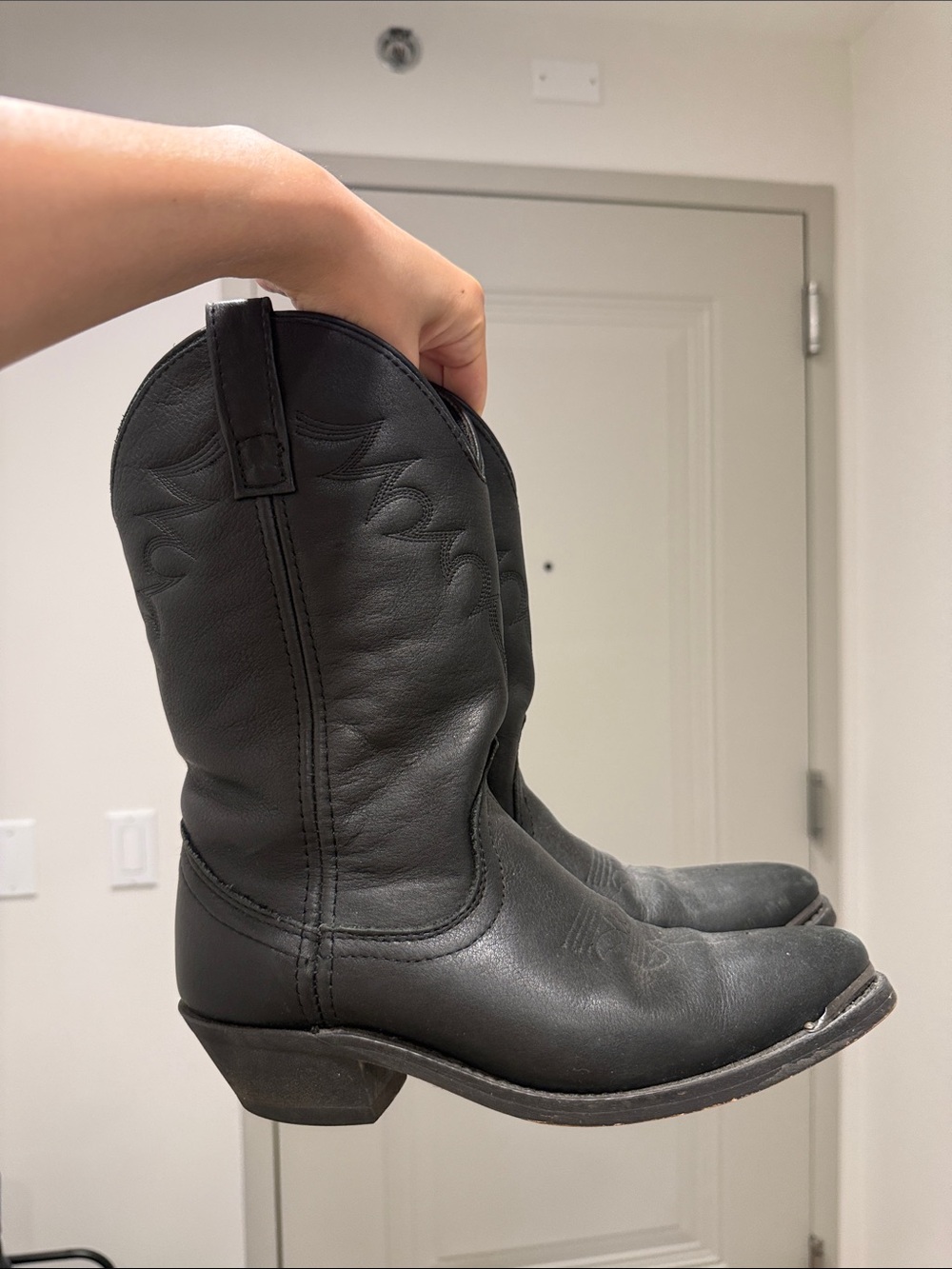 Black Western Cowgirl Boots - Women's Classic Mid-Calf